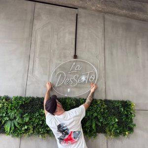 ნეონის რეკლამა